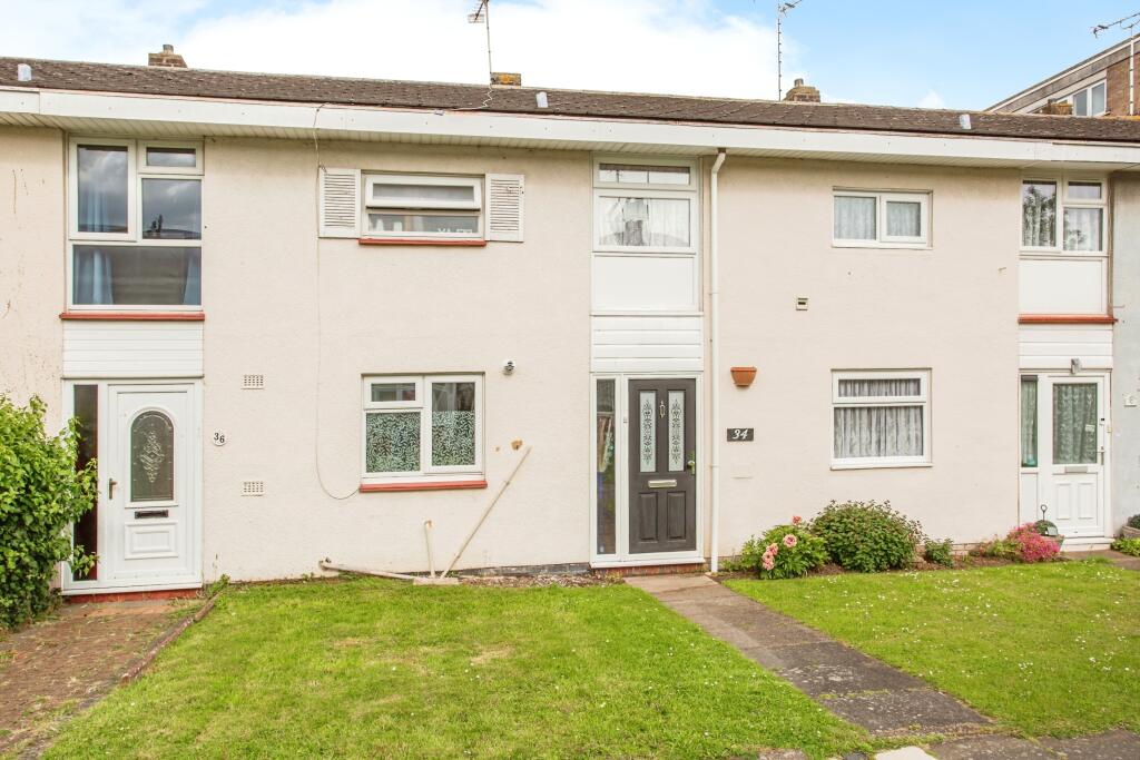 2 bedroom terraced house for sale in Woolmer Green, Basildon, SS15
