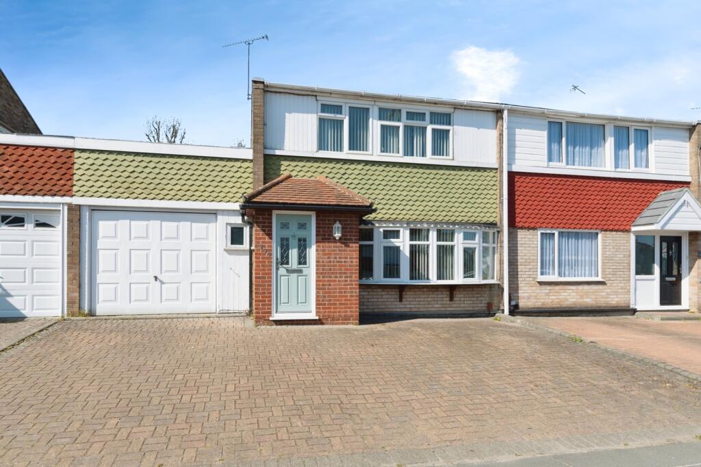 Main image of property: Great Knightleys, Basildon, Essex, SS15