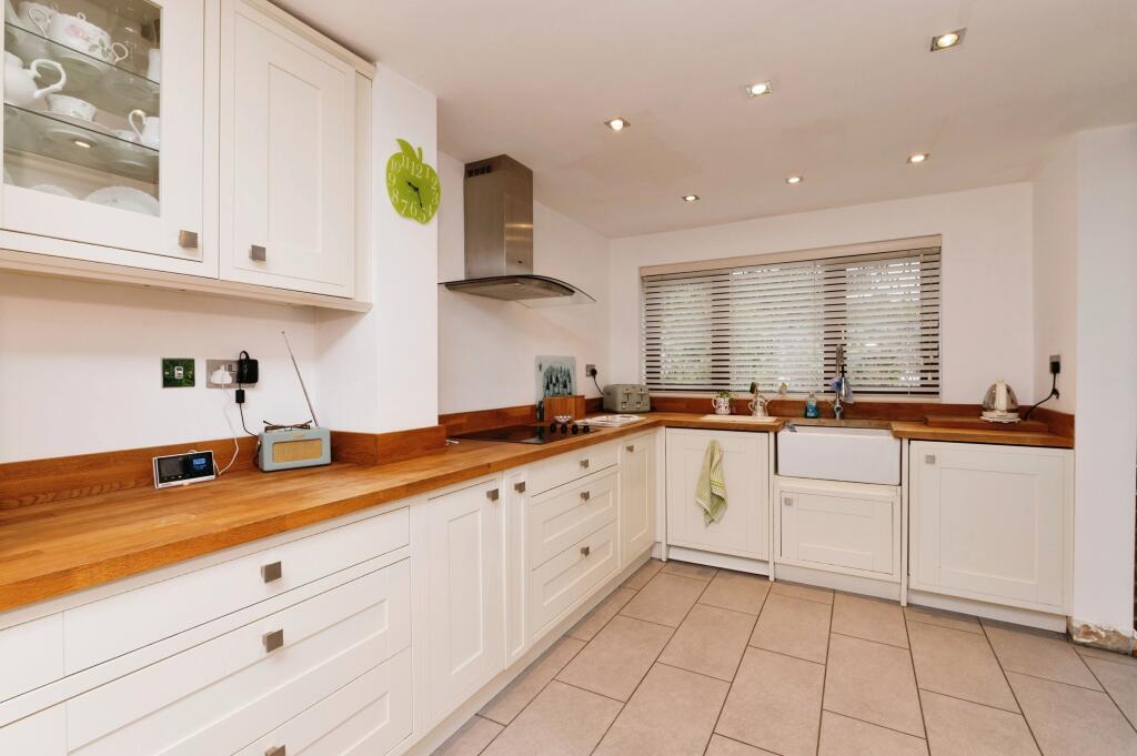 Additional property image - Stock Road, Billericay, Essex, CM12