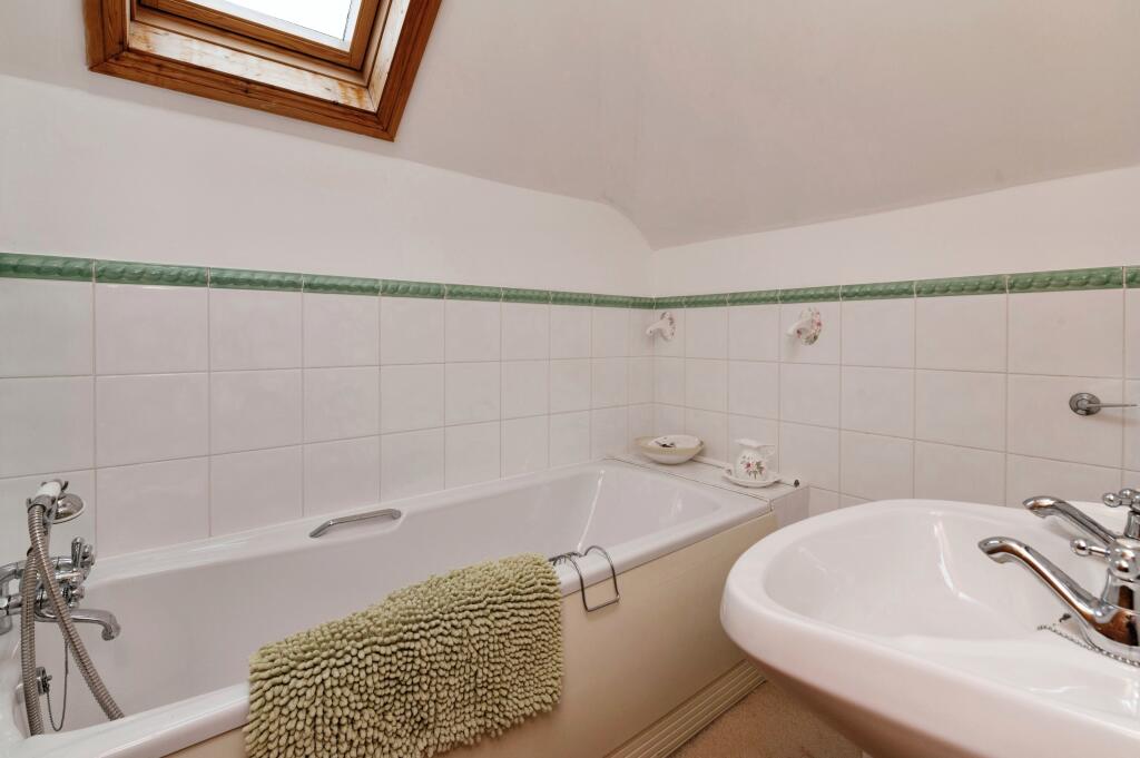 Additional property image - Stock Road, Billericay, Essex, CM12