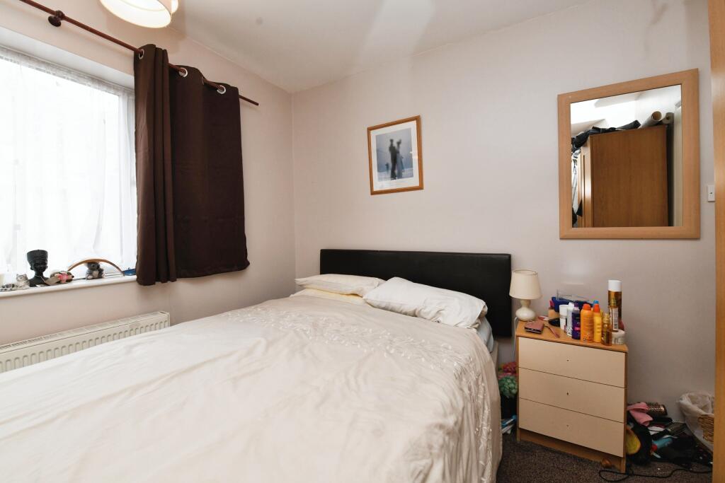 Additional property image - Fraser Close, Chelmsford, Essex, CM2