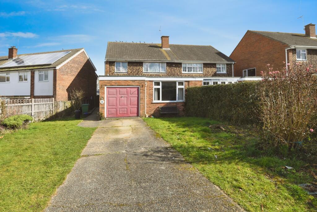 Main image of property: Hadley Close, Braintree, Essex, CM7