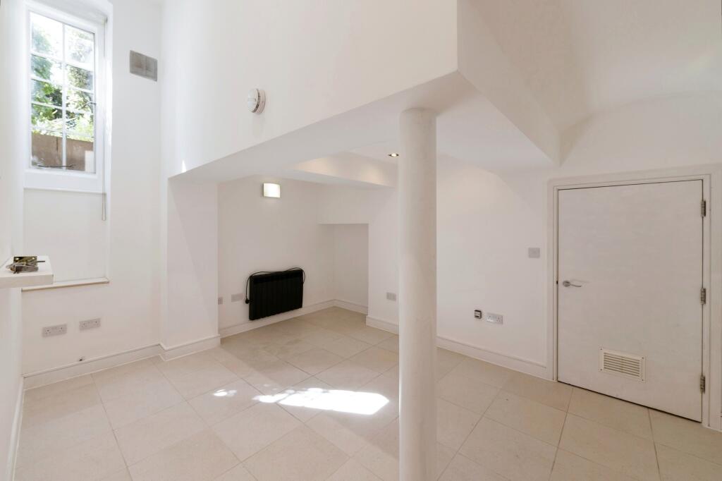 Additional property image - The Galleries, Warley, Brentwood, Essex, CM14