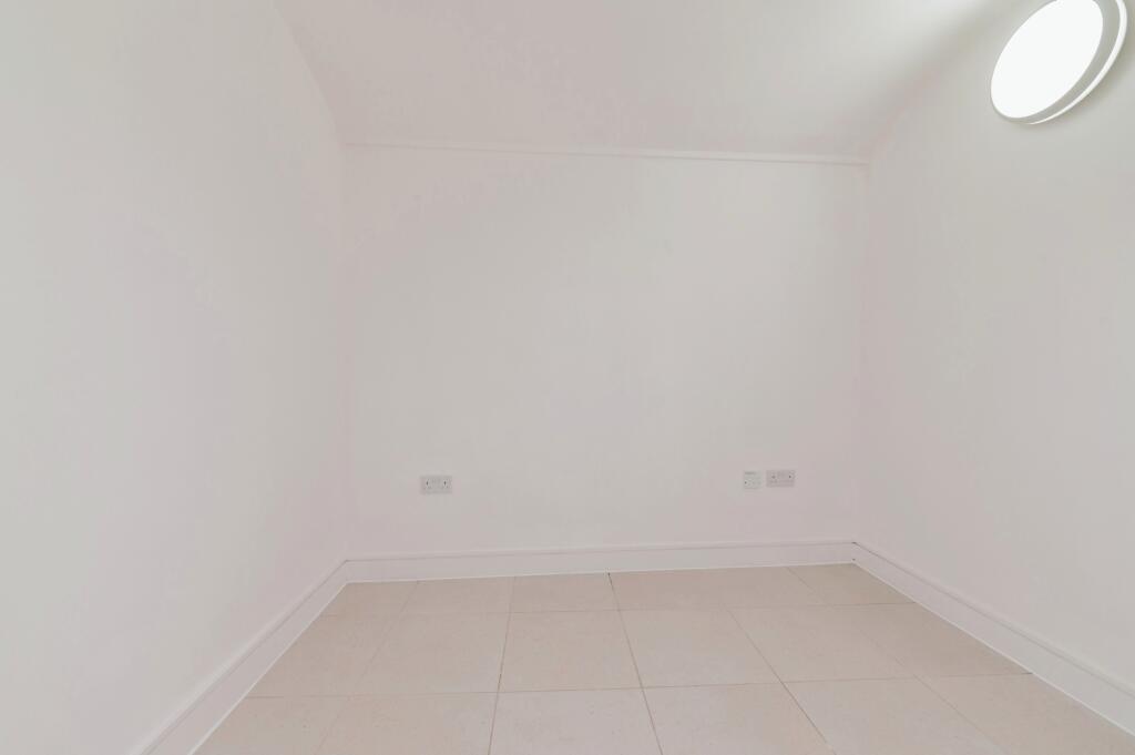 Additional property image - The Galleries, Warley, Brentwood, Essex, CM14