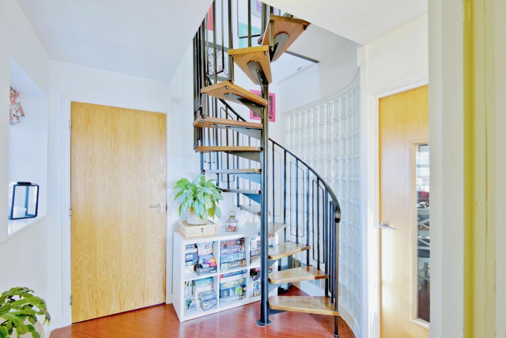 Additional property image - Hart Street, Brentwood, Essex, CM14