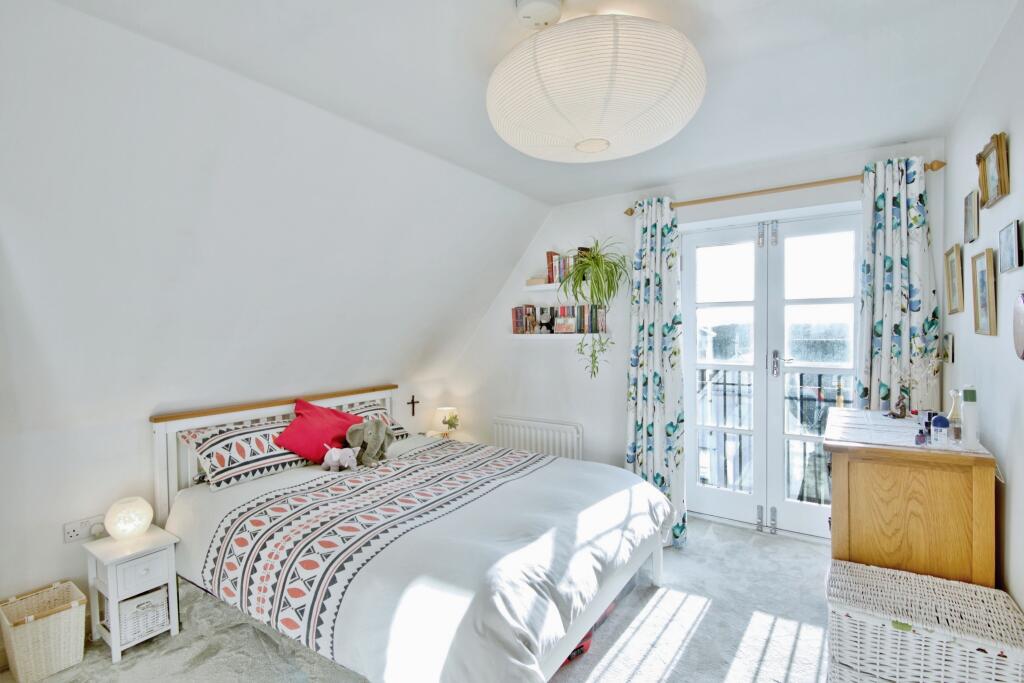 Additional property image - Hart Street, Brentwood, Essex, CM14