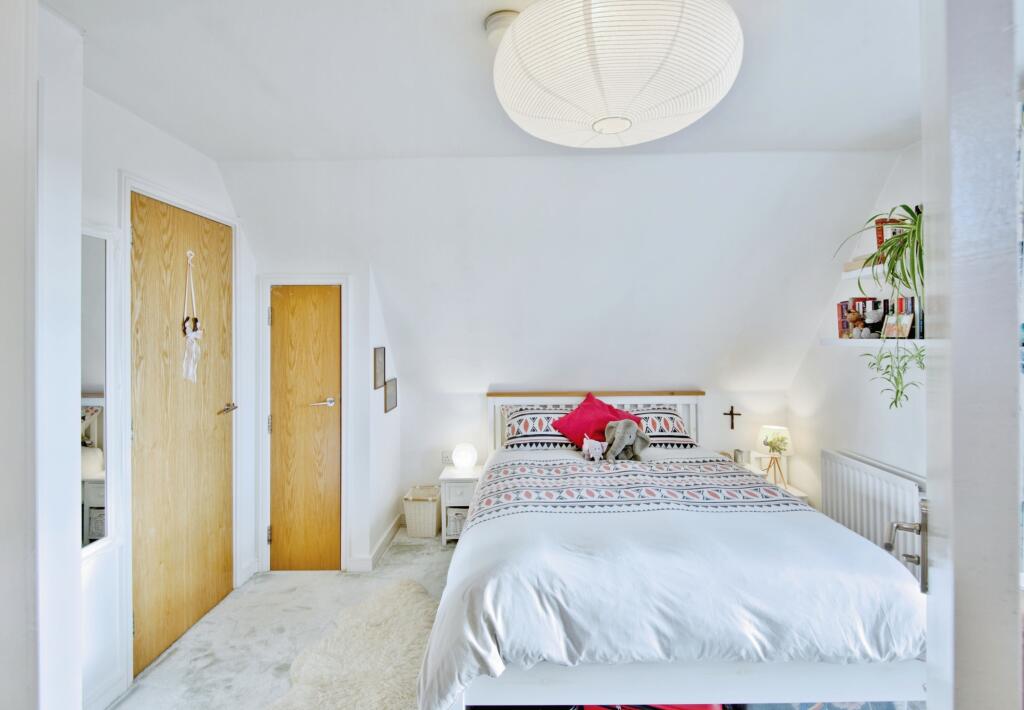 Additional property image - Hart Street, Brentwood, Essex, CM14