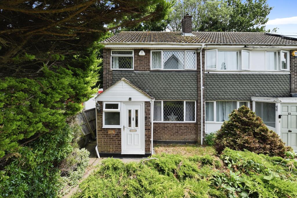 Additional property image - Wistaria Close, Pilgrims Hatch, Brentwood, Essex, CM15
