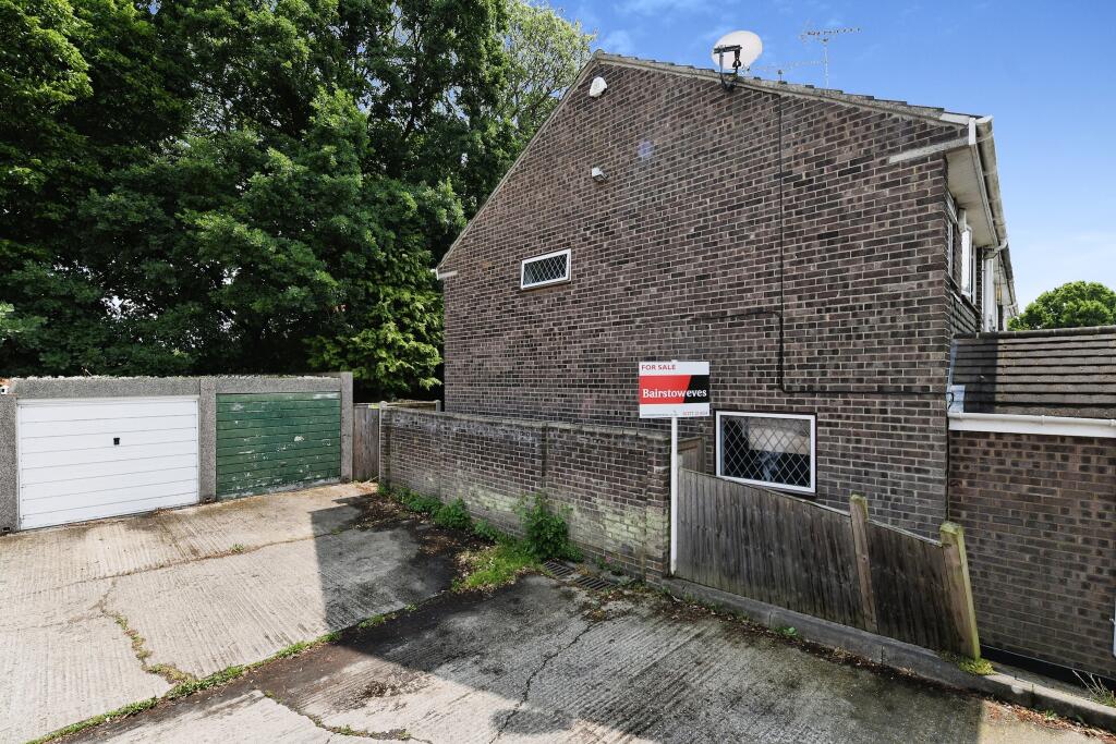Additional property image - Wistaria Close, Pilgrims Hatch, Brentwood, Essex, CM15