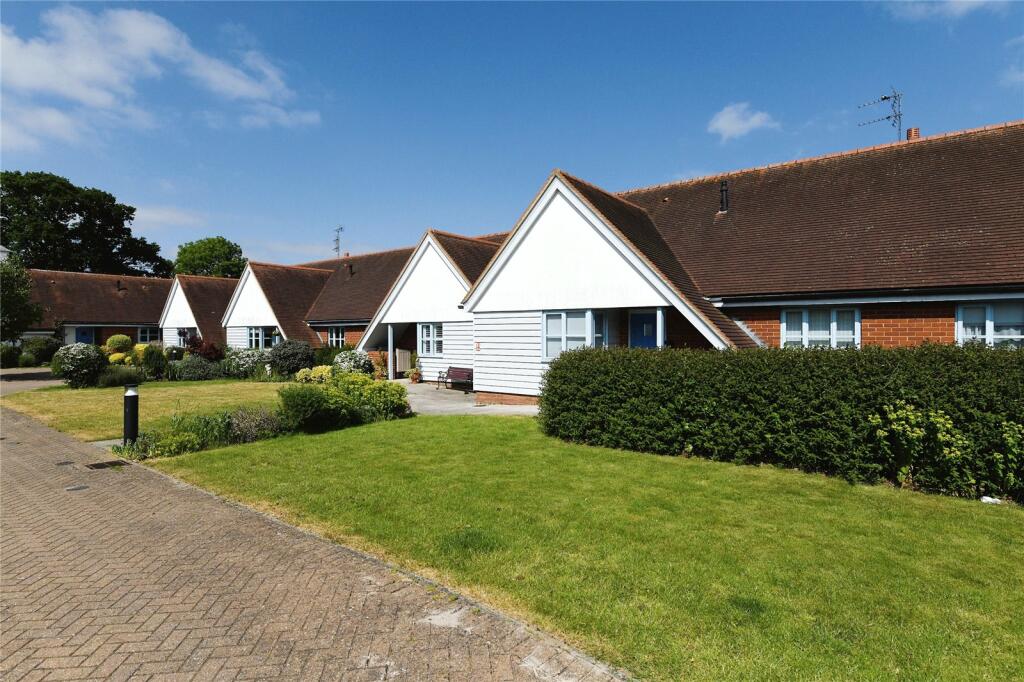 2 bedroom bungalow for sale in Kirk Mews, Althorne, Chelmsford, Essex, CM3