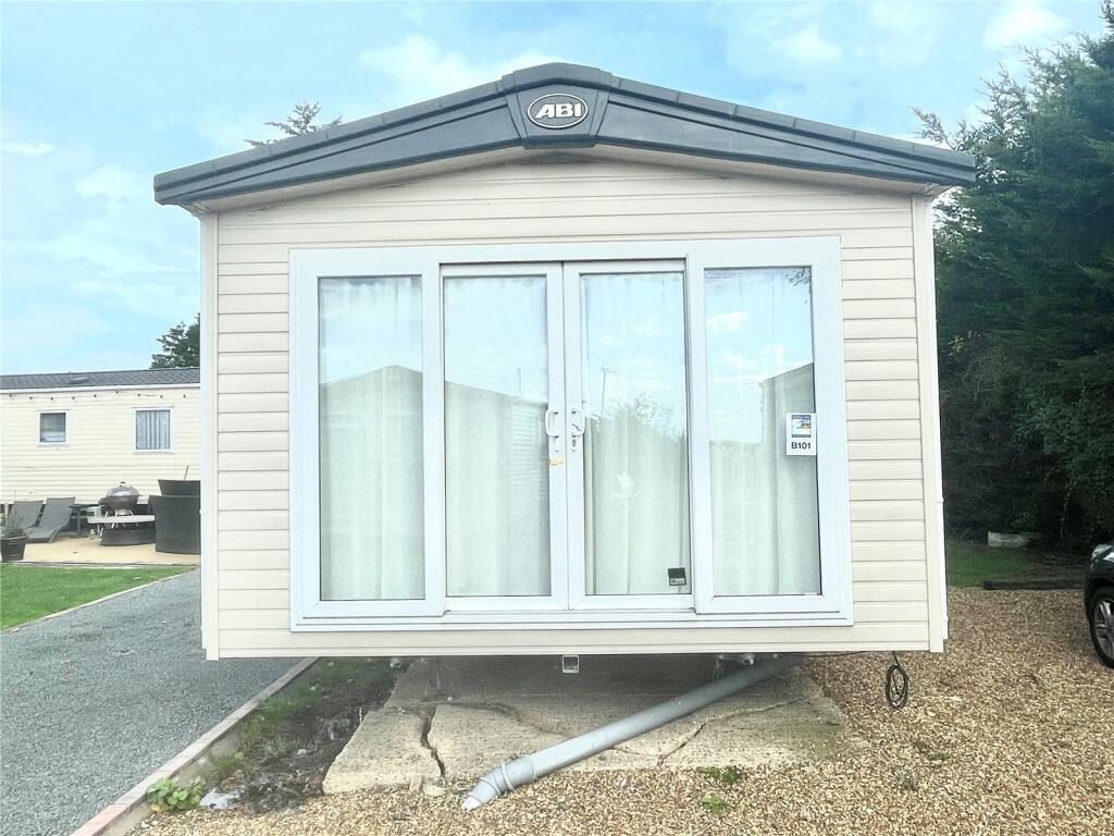 3 bedroom mobile home for sale in Canney Road, Steeple, Southminster