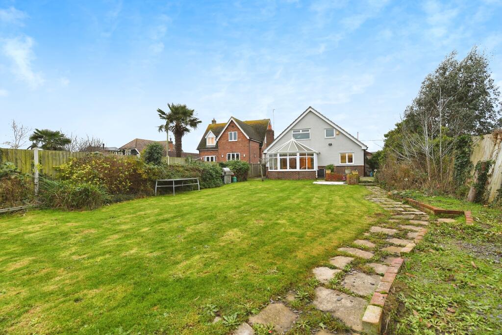 5 bedroom detached house for sale in Mountview Crescent, St. Lawrence