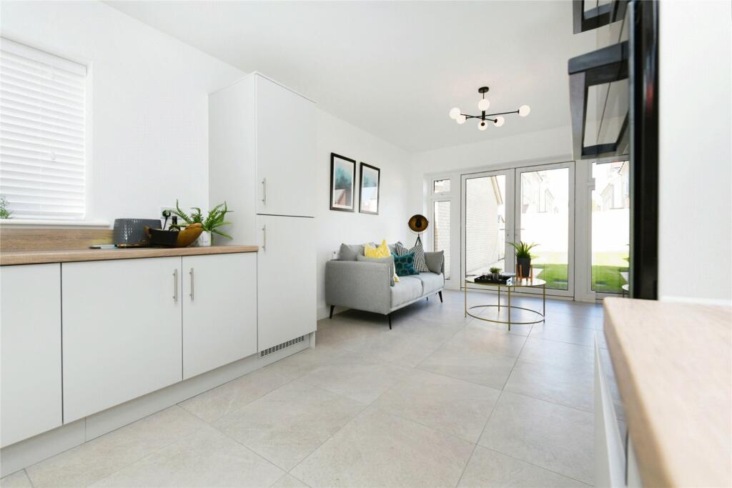 Additional property image - Brookfield Park, Southminster Road, Burnham On Crouch, CM0