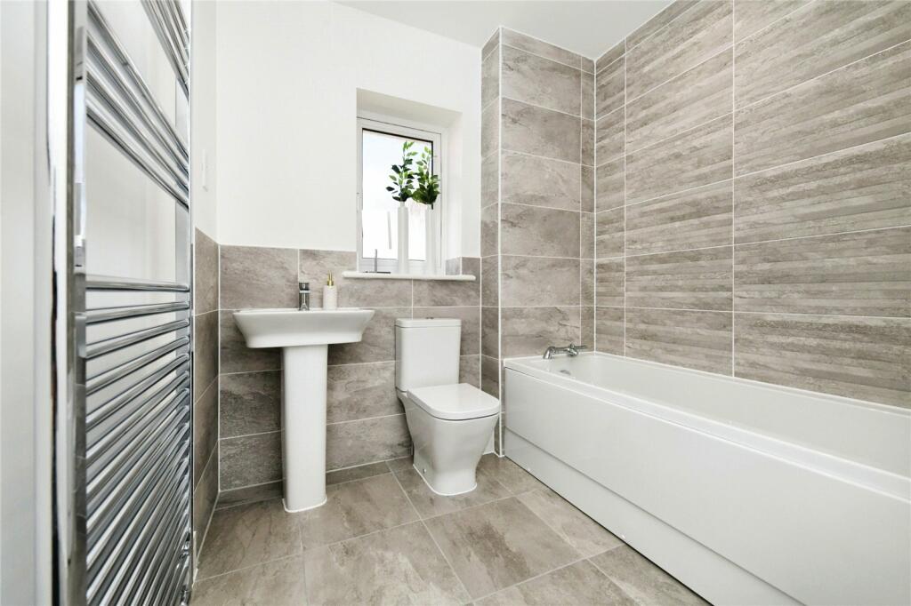 Additional property image - Brookfield Park, Southminster Road, Burnham On Crouch, CM0
