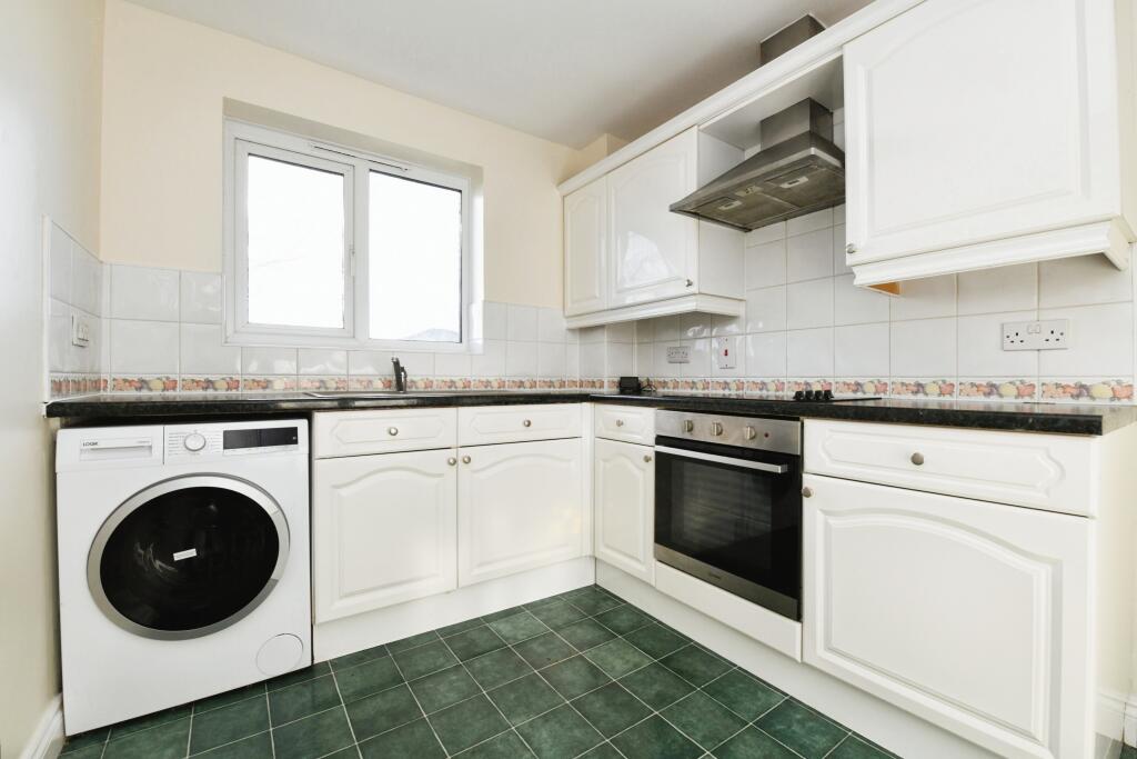 Additional property image - Belvedere Road, Burnham-on-Crouch, Essex, CM0