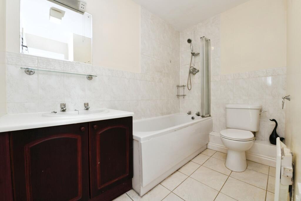 Additional property image - Belvedere Road, Burnham-on-Crouch, Essex, CM0