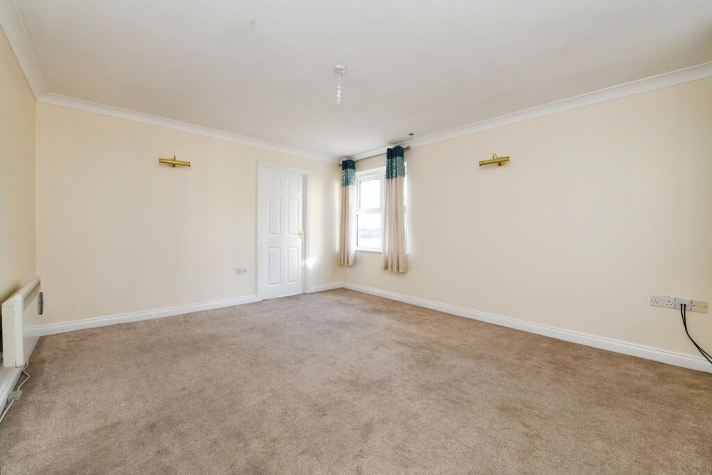 Additional property image - Belvedere Road, Burnham-on-Crouch, Essex, CM0