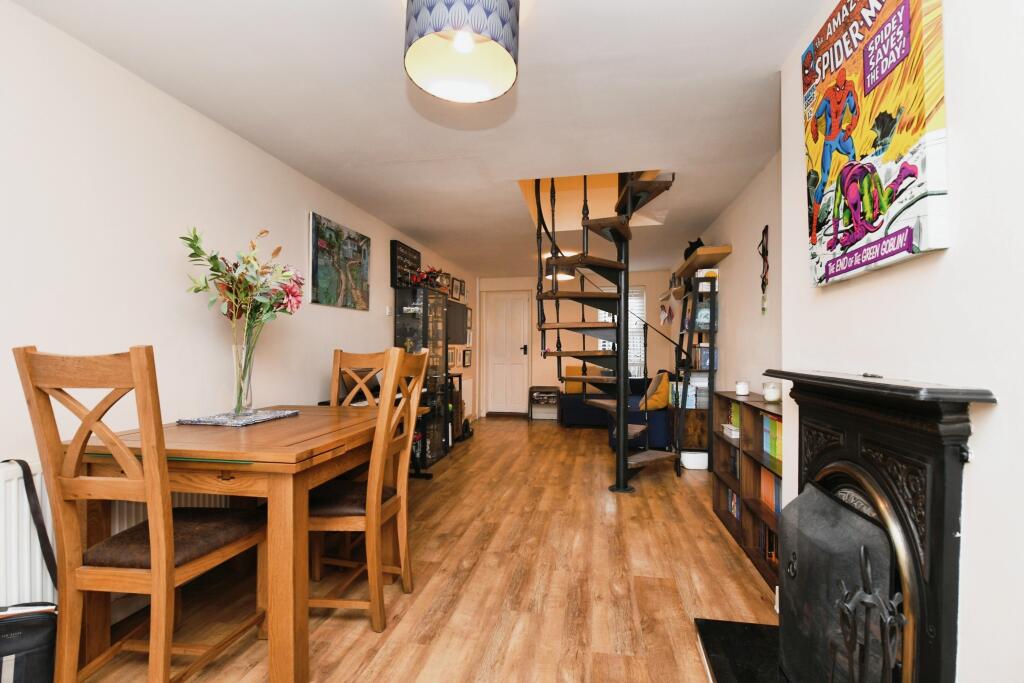 Additional property image - Queens Road, BURNHAM-ON-CROUCH, Essex, CM0