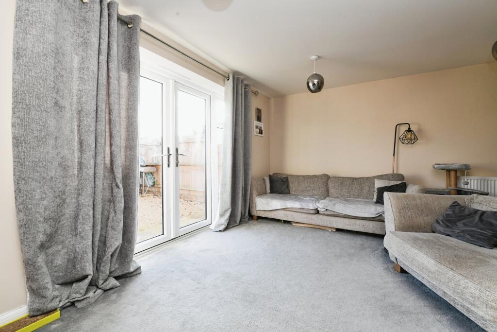 Additional property image - Fitzwilliam Road, BURNHAM-ON-CROUCH, Essex, CM0