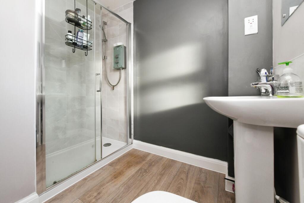 Additional property image - Fitzwilliam Road, BURNHAM-ON-CROUCH, Essex, CM0