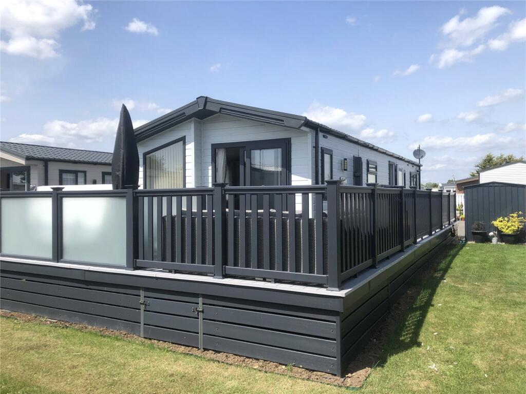 Main image of property: Sea End Boat House, BURNHAM-ON-CROUCH, Essex, CM0