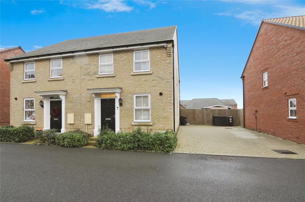 Main image of property: Benson Close, Burnham-on-Crouch, Essex, CM0