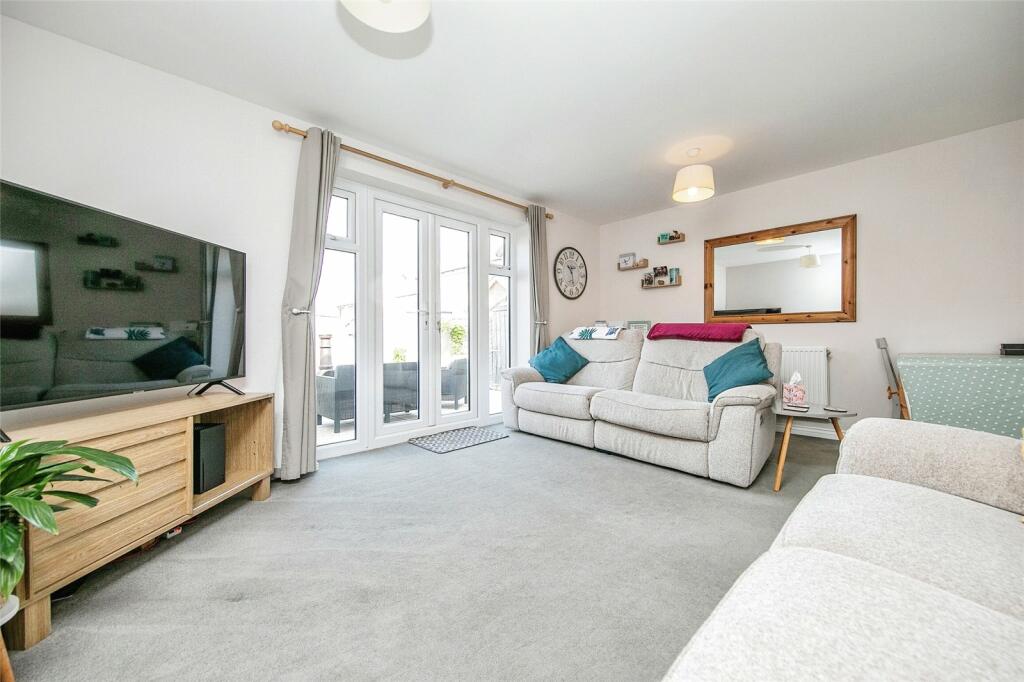 3 bedroom semidetached house for sale in Nancy Blackett Avenue, Walton