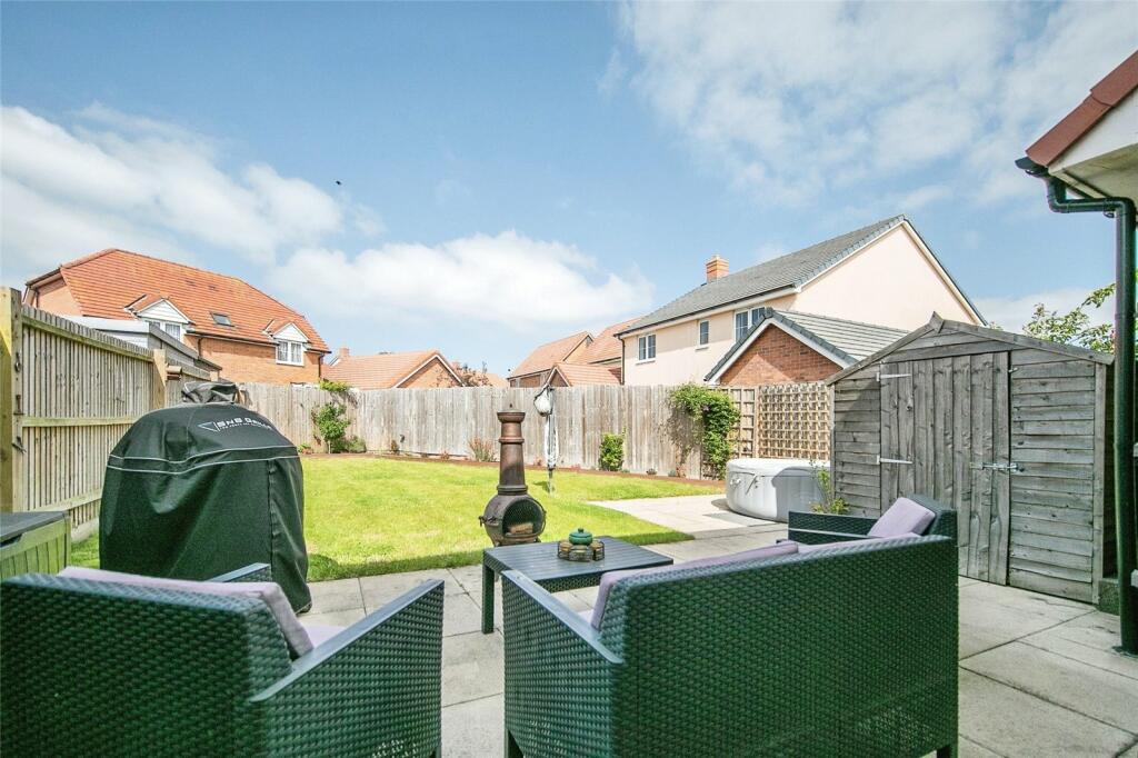 3 bedroom semidetached house for sale in Nancy Blackett Avenue, Walton