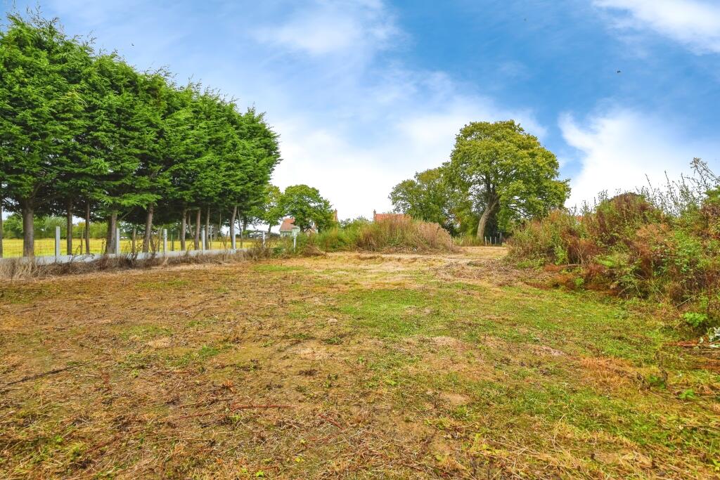 Additional property image - Land Behind 149 Harwich Road, Little Clacton, Clacton-on-Sea, Essex, CO16