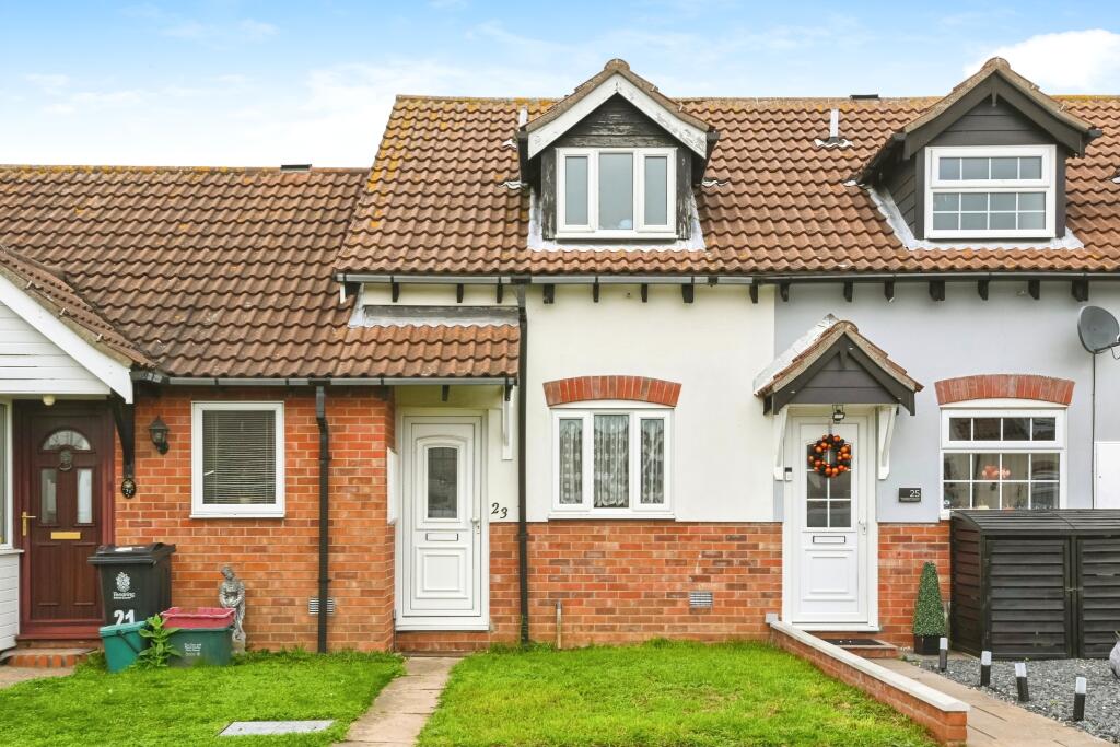 Additional property image - Camellia Crescent, Clacton-on-Sea, Essex, CO16