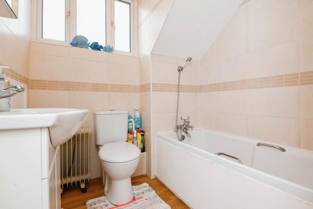 Additional property image - Camellia Crescent, Clacton-on-Sea, Essex, CO16