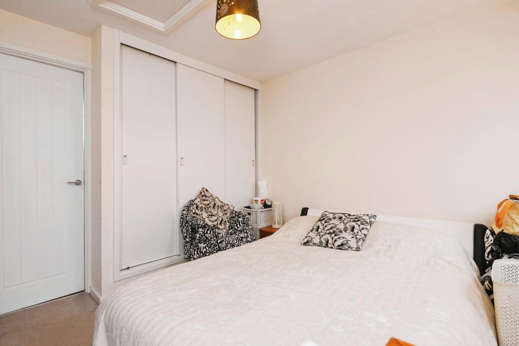 Additional property image - Camellia Crescent, Clacton-on-Sea, Essex, CO16