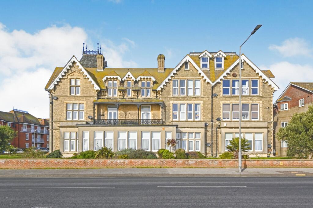 Main image of property: Vista Road, Clacton-on-Sea, Essex, CO15