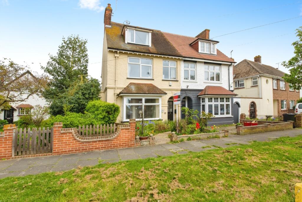 Main image of property: Old Road, Frinton-on-Sea, Essex, CO13