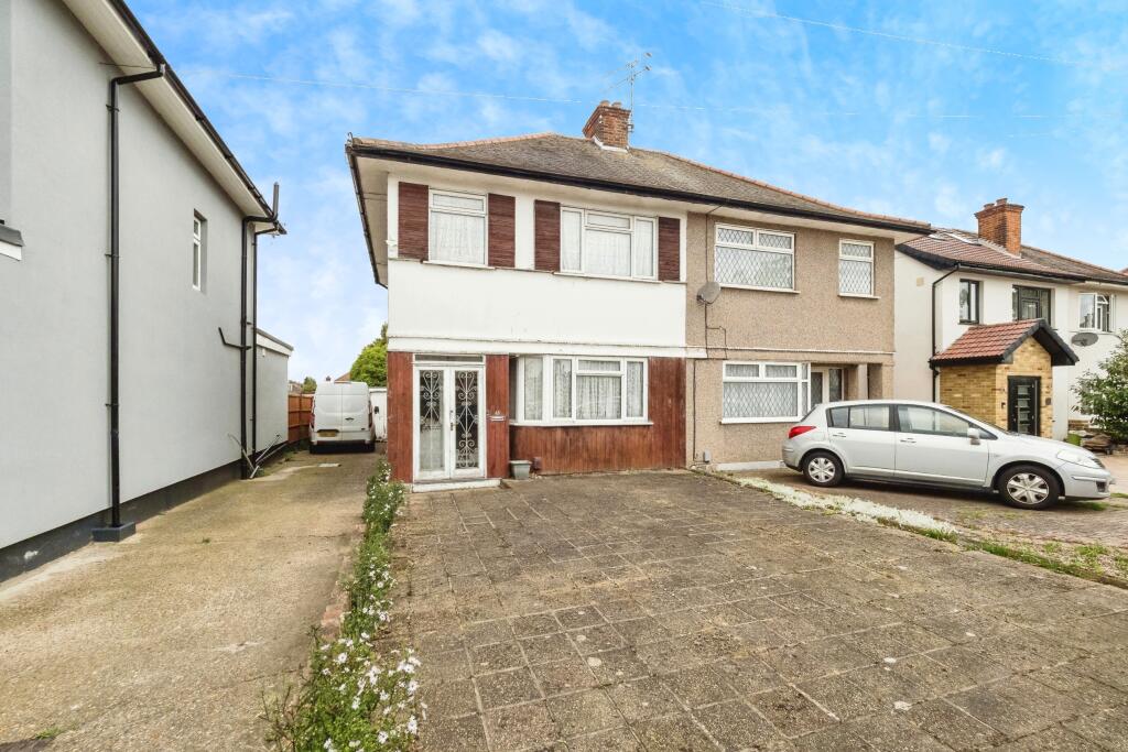 Main image of property: Lynwood Drive, Romford, RM5