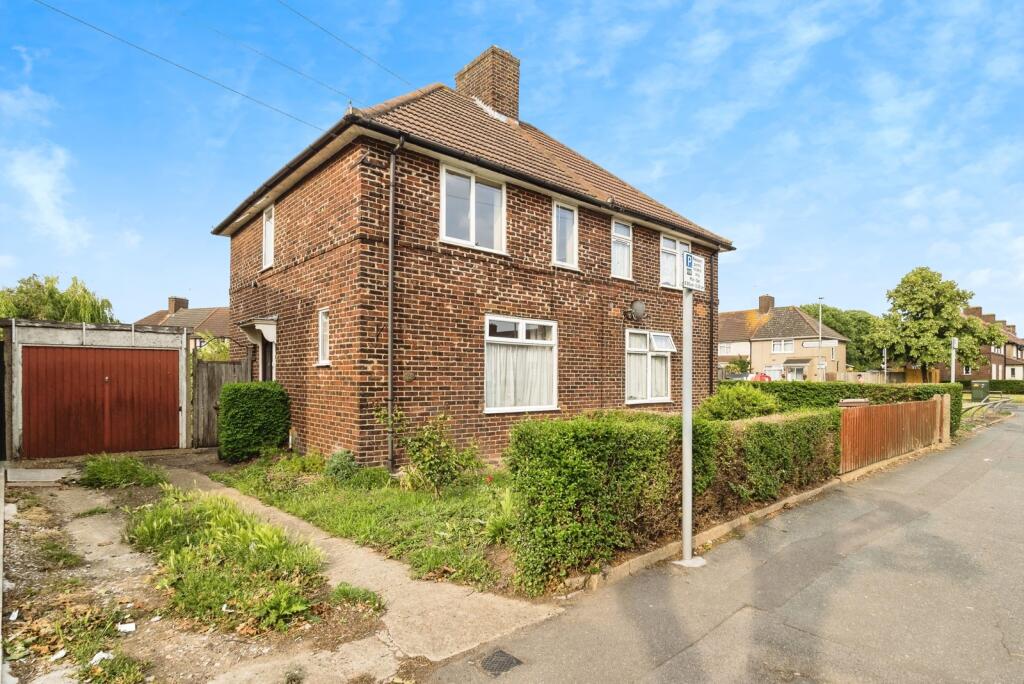 Main image of property: Parsloes Avenue, Dagenham, RM9