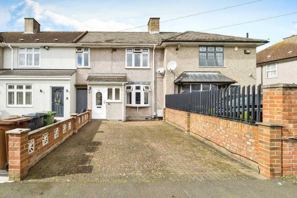 Main image of property: Fieldway, Dagenham, RM8