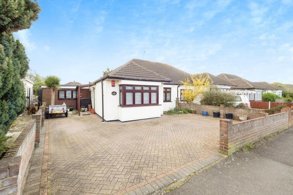 Main image of property: Ford Lane, Rainham, RM13