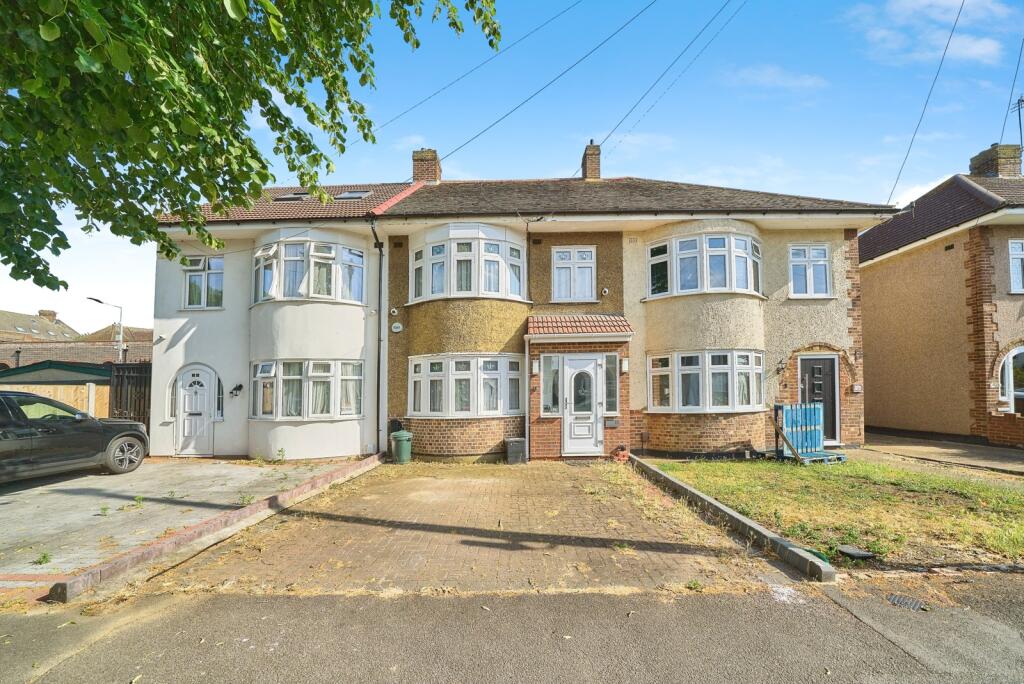 Main image of property: Northwood Avenue, Hornchurch, RM12