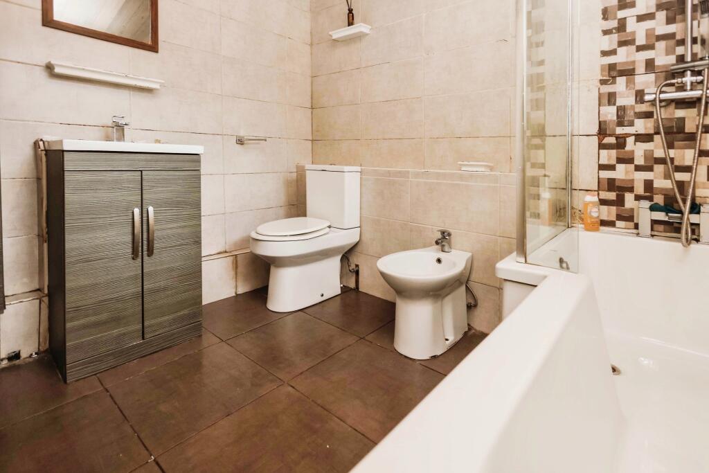 Additional property image - Drayton Road, Birmingham, West Midlands, B14
