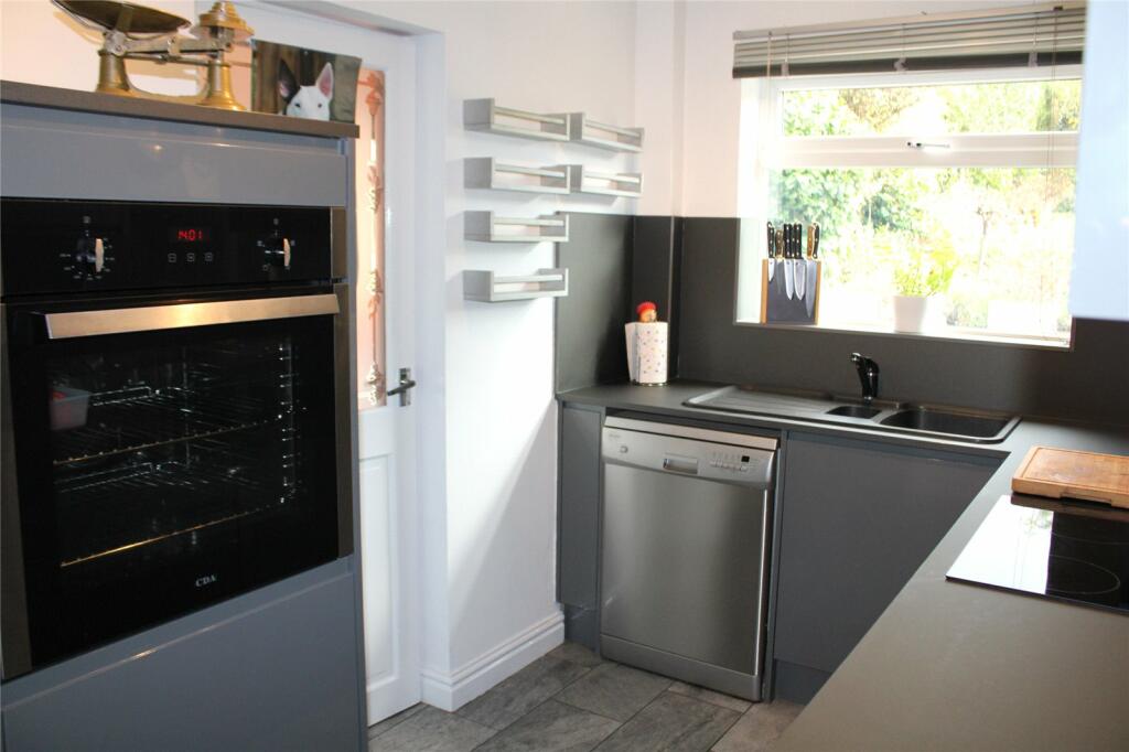 Additional property image - Yarningale Road, Birmingham, West Midlands, B14