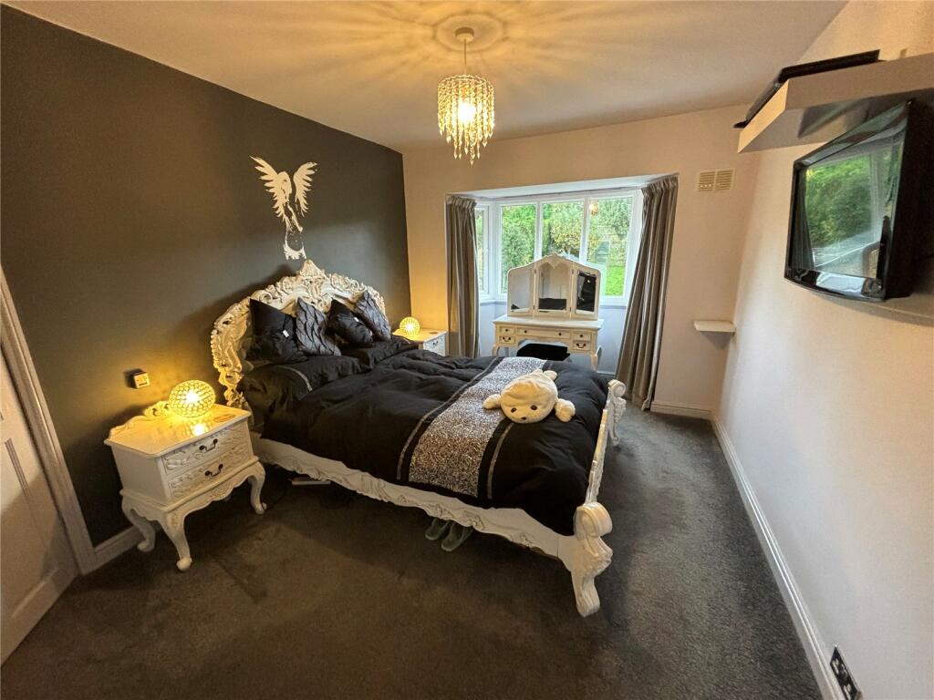 Additional property image - Yarningale Road, Birmingham, West Midlands, B14