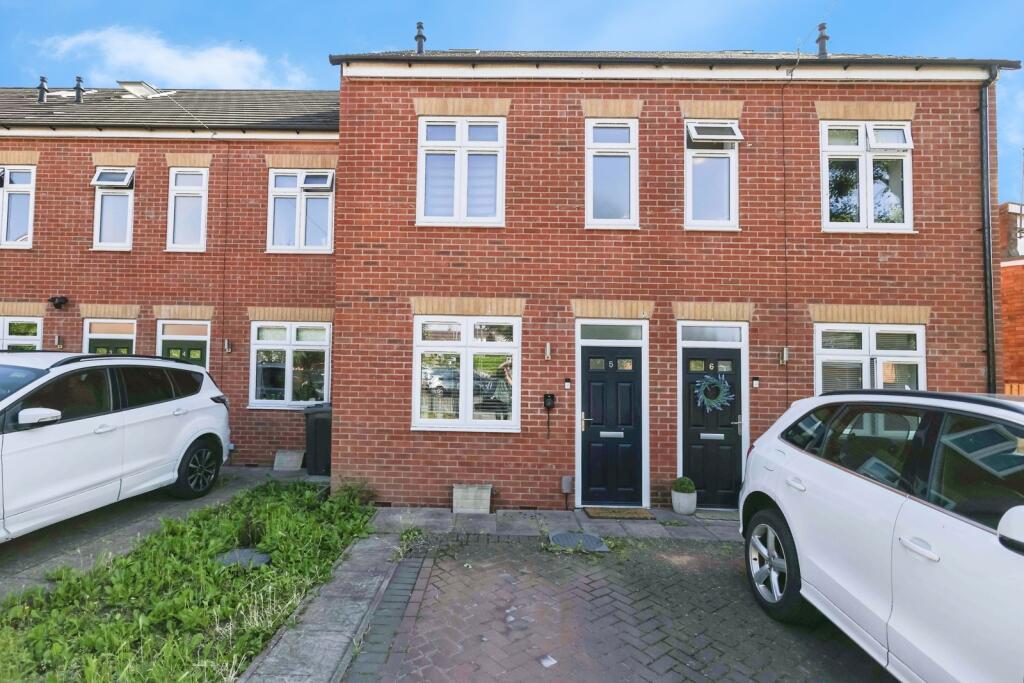 Main image of property: Mountfield Close, BIRMINGHAM, West Midlands, B14