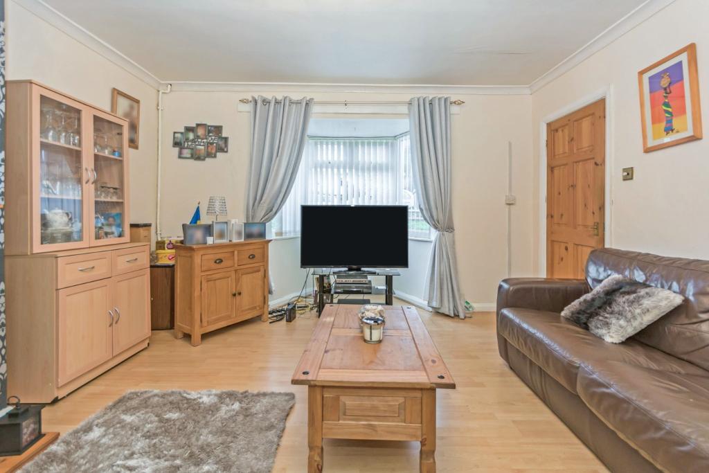 3 bedroom end of terrace house for sale in Chinn Brook Road, Birmingham