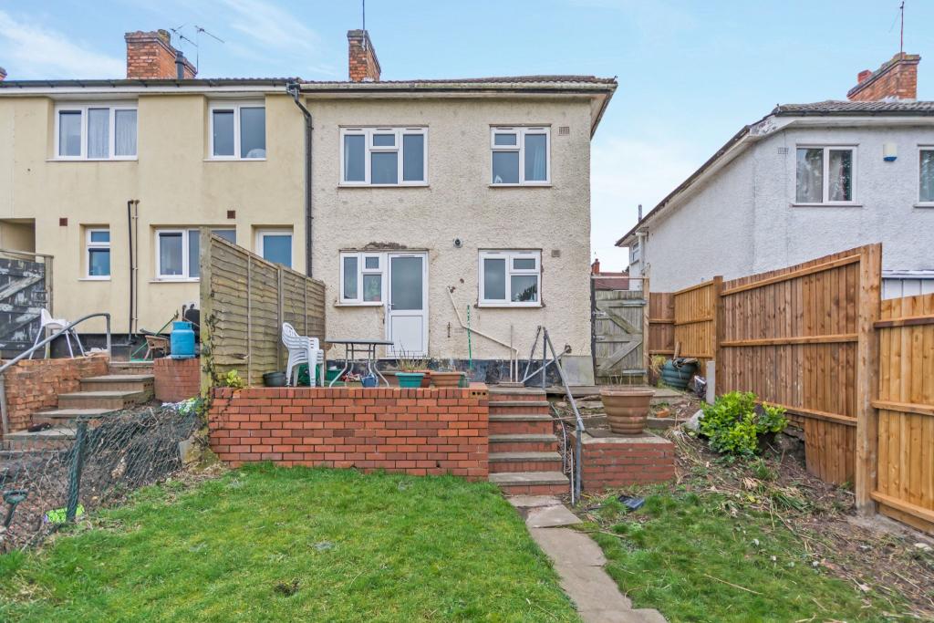 3 bedroom end of terrace house for sale in Chinn Brook Road, Birmingham