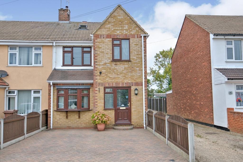 4 bedroom end of terrace house for sale in Kingsman Road, Stanfordle