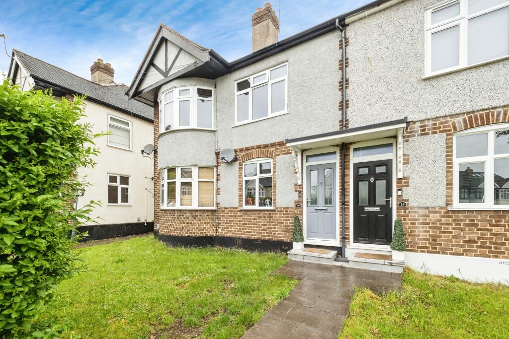 2 bedroom for sale in Granton Avenue, Upminster, RM14