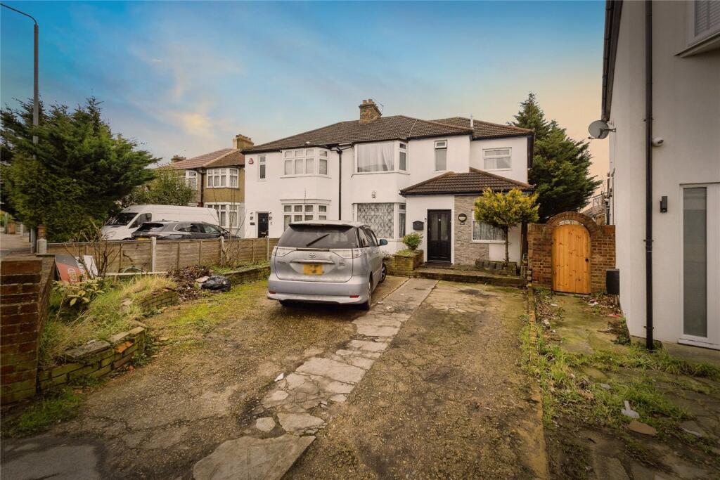 Main image of property: Hornchurch Road, Hornchurch, RM12