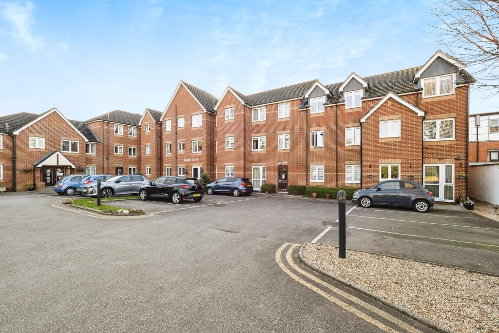 Main image of property: Mavis Grove, Hornchurch, RM12