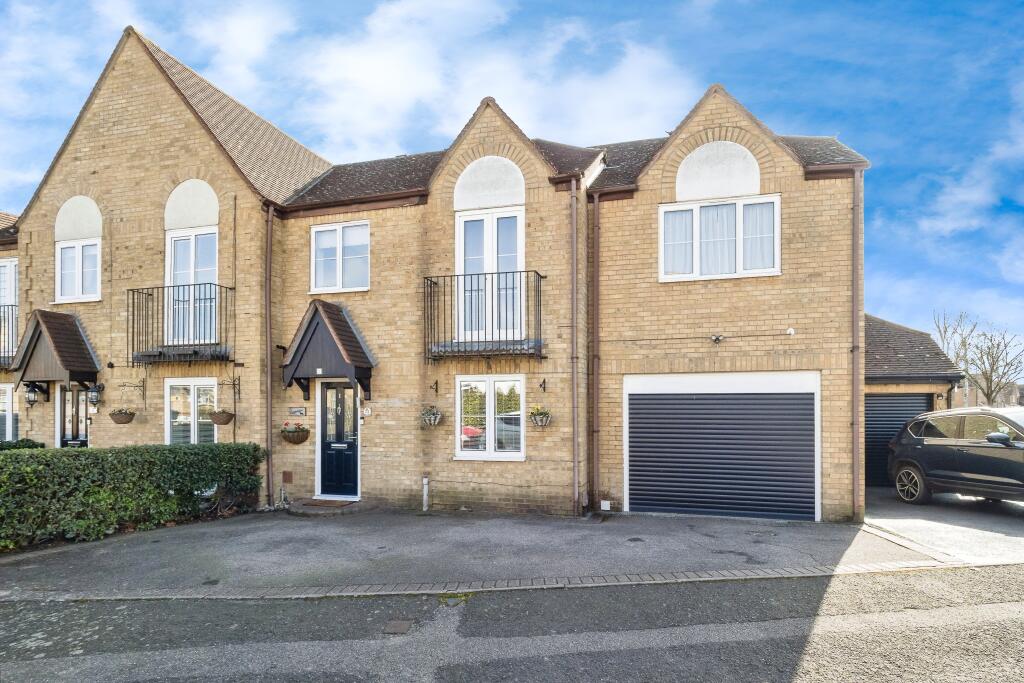 Main image of property: Wallis Close, Hornchurch, RM11